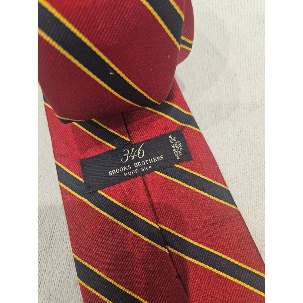 Brooks Brothers 346 Silk Men's Tie Burgundy Navy Blue Stripe Made in USA